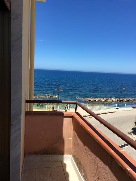 Vista Mare Apartment Trappeto  Ngoại thất bức ảnh