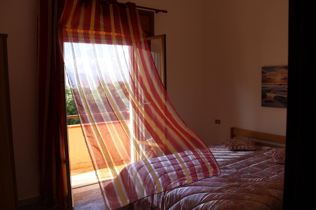 Vista Mare Apartment Trappeto  Phòng bức ảnh