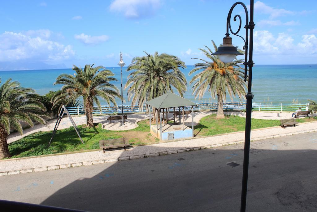Vista Mare Apartment Trappeto  Ngoại thất bức ảnh