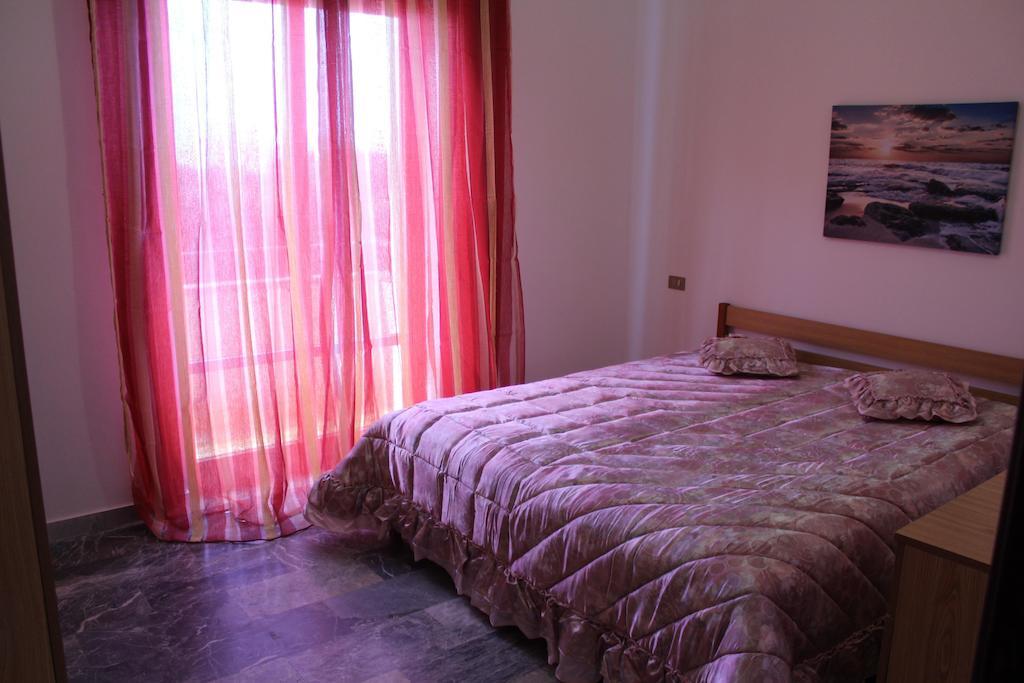 Vista Mare Apartment Trappeto  Phòng bức ảnh