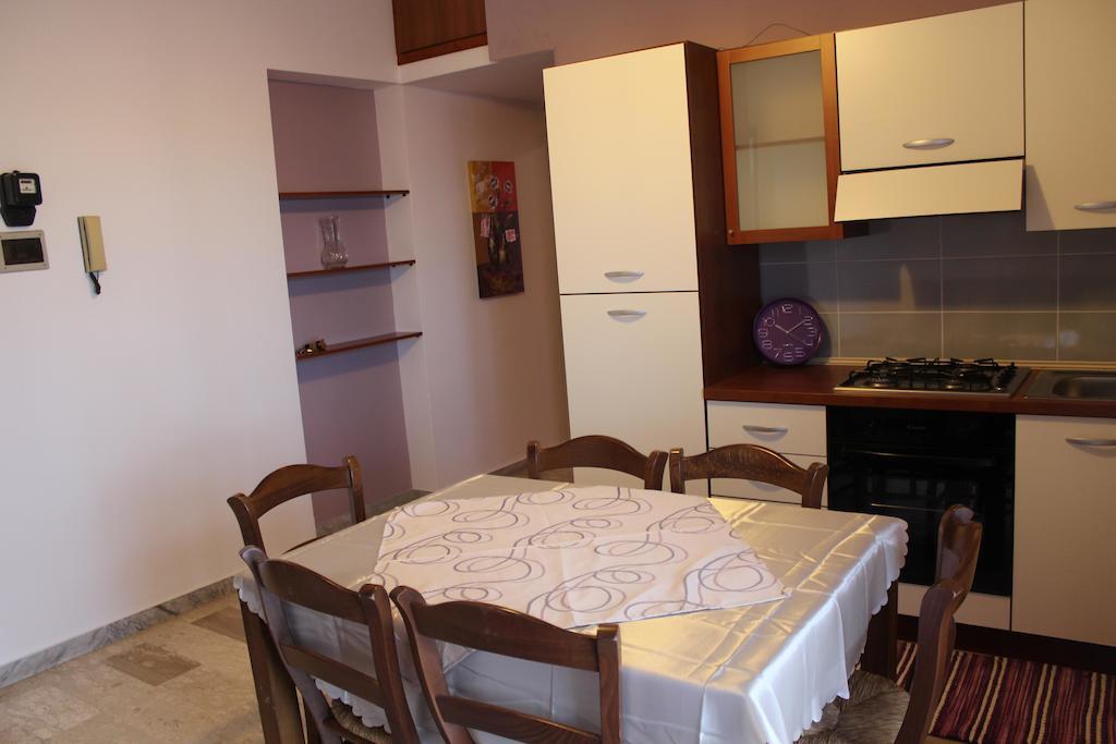 Vista Mare Apartment Trappeto  Phòng bức ảnh